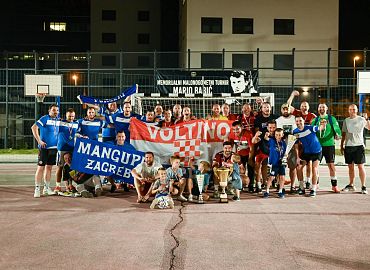 Finalisti veteranskih turnira,obje momčadi sa Voltinog. Finalisti veteranskih turnira,obje momčadi sa Voltinog.